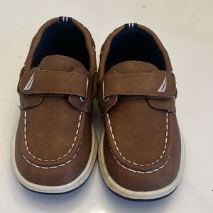 Nautica toddler boat shoes. NWOT.